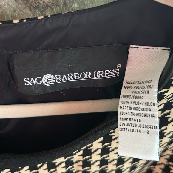 Classic Black and Cream Houndstooth Dress; Size 12; Sleeveless; Lined; Perfect! - Picture 6 of 10